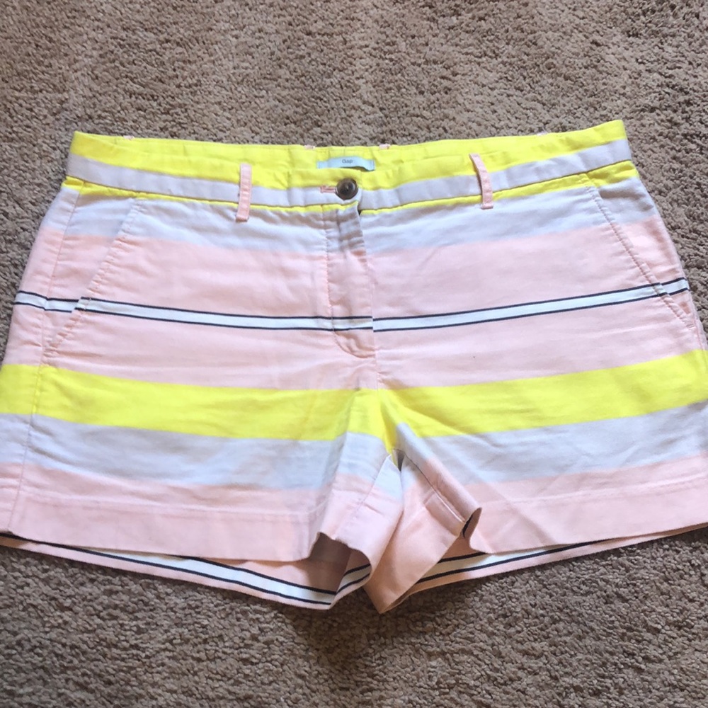 Gap shorts